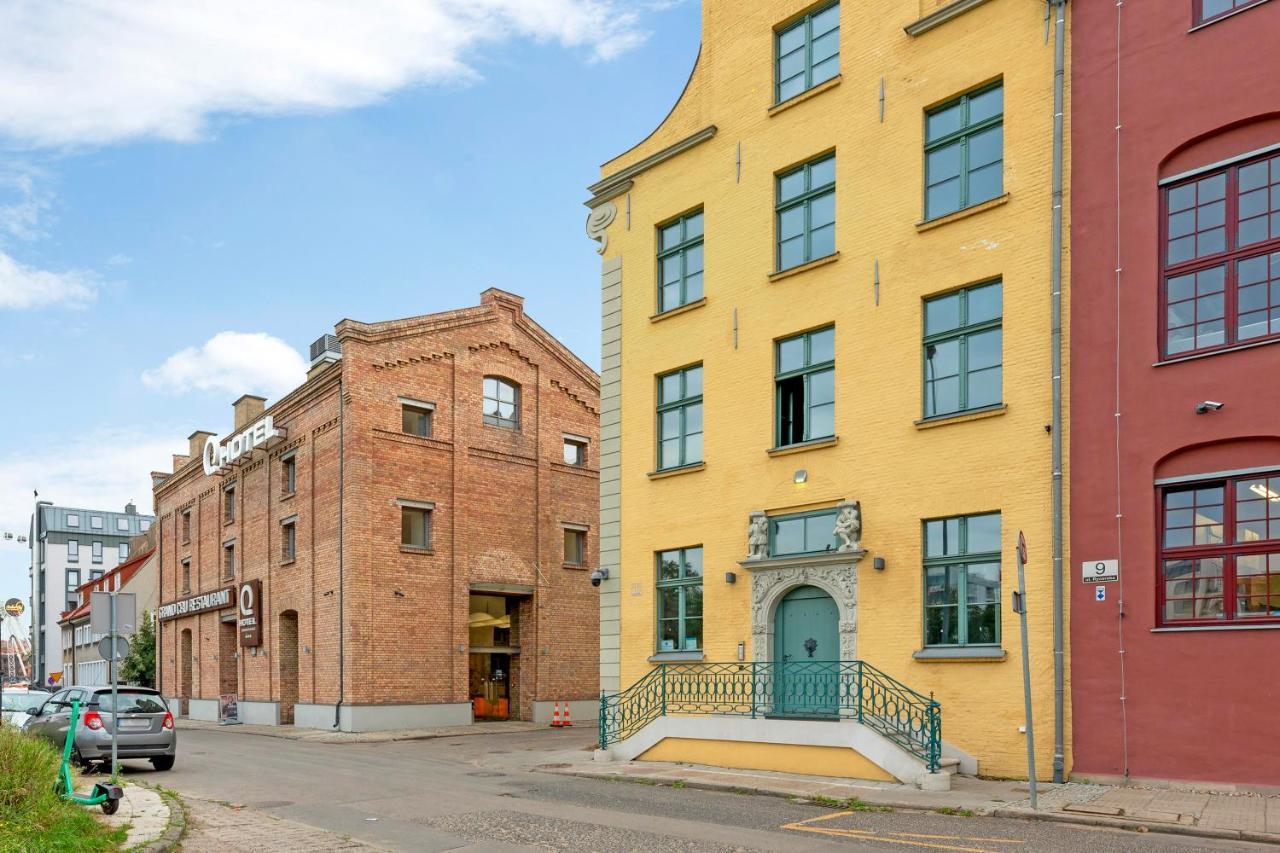 Апартаменты Historical Townhouse By Blue Mandarin Гданьск Экстерьер фото